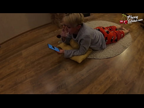 ❤️ Galna blondinen suger en enorm kuk och studsar på den - Analsex ️❌ Fuckingvideo at sv.nomescriativos.top